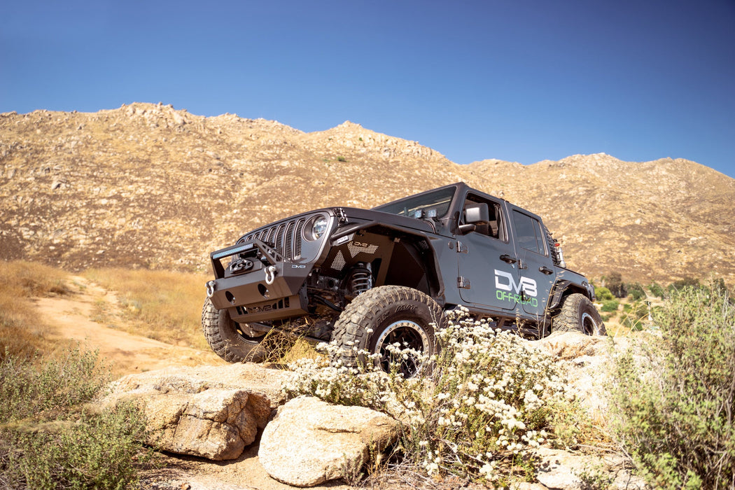 DV8 2007-2026 Jeep Wrangler & Gladiator – FS-25 Stubby Front Bumper – FBJL-06
