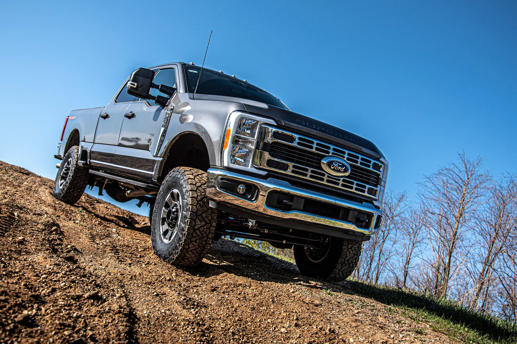 5 Inch Lift Kit w/ 4-Link | Ford F250/F350 Super Duty (23-27) 4WD | Gas
