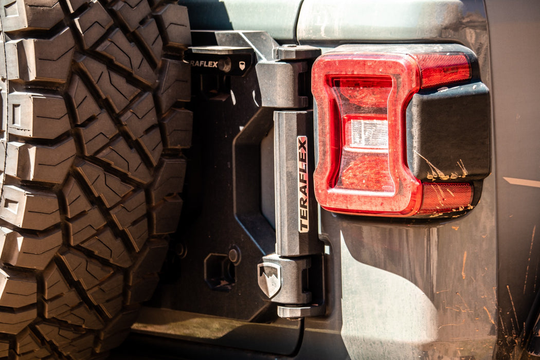JL: Alpha HD Hinged Spare Tire Carrier Kit